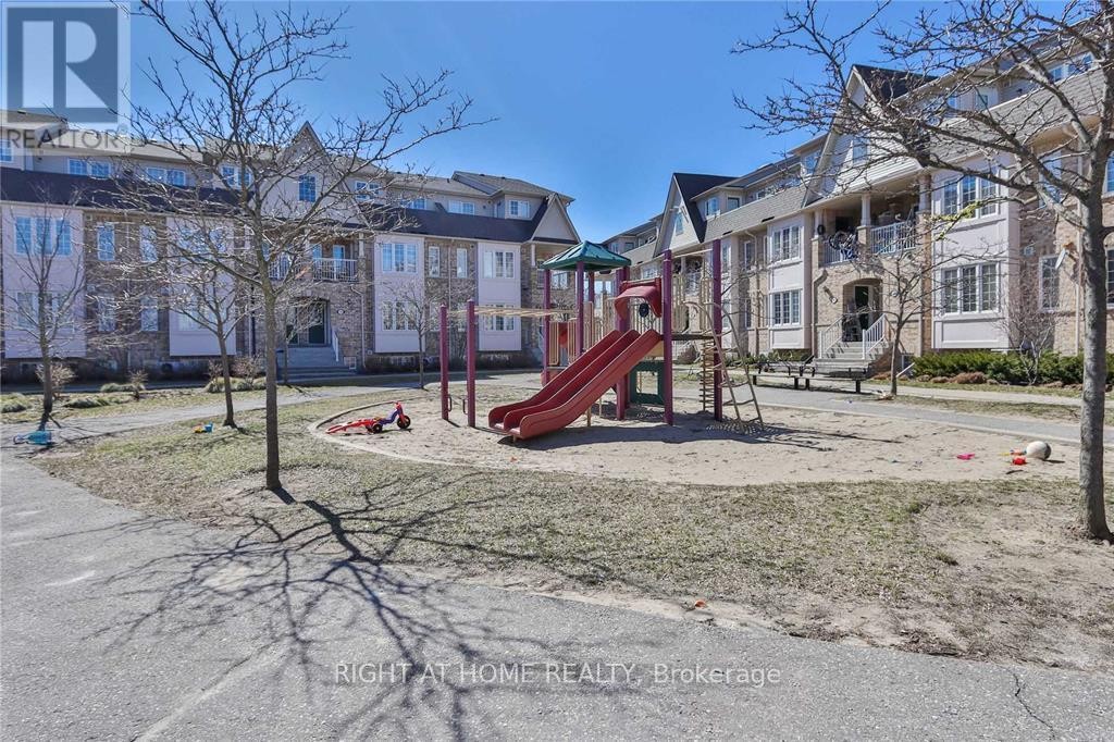












27 - 42 PINERY TRAIL

,
Toronto (Malvern),




Ontario
M1B6H9

