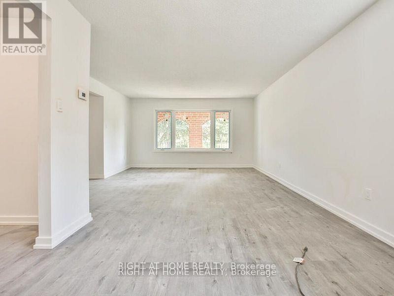 












UPPER - 102 TERRYHILL CRESCENT

,
Toronto (Agincourt South-Malvern West),




Ontario
M1S3R8

