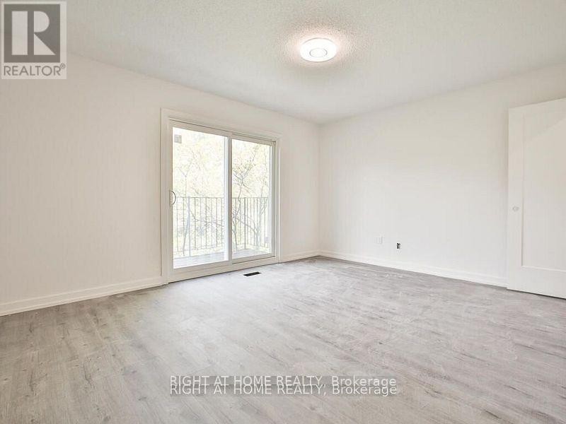 












UPPER - 102 TERRYHILL CRESCENT

,
Toronto (Agincourt South-Malvern West),




Ontario
M1S3R8

