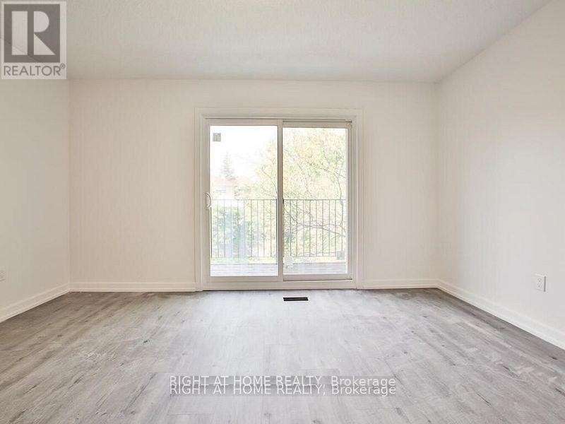 












UPPER - 102 TERRYHILL CRESCENT

,
Toronto (Agincourt South-Malvern West),




Ontario
M1S3R8

