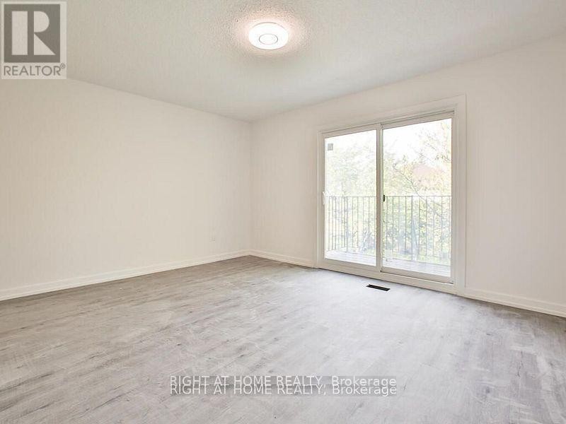 












UPPER - 102 TERRYHILL CRESCENT

,
Toronto (Agincourt South-Malvern West),




Ontario
M1S3R8


