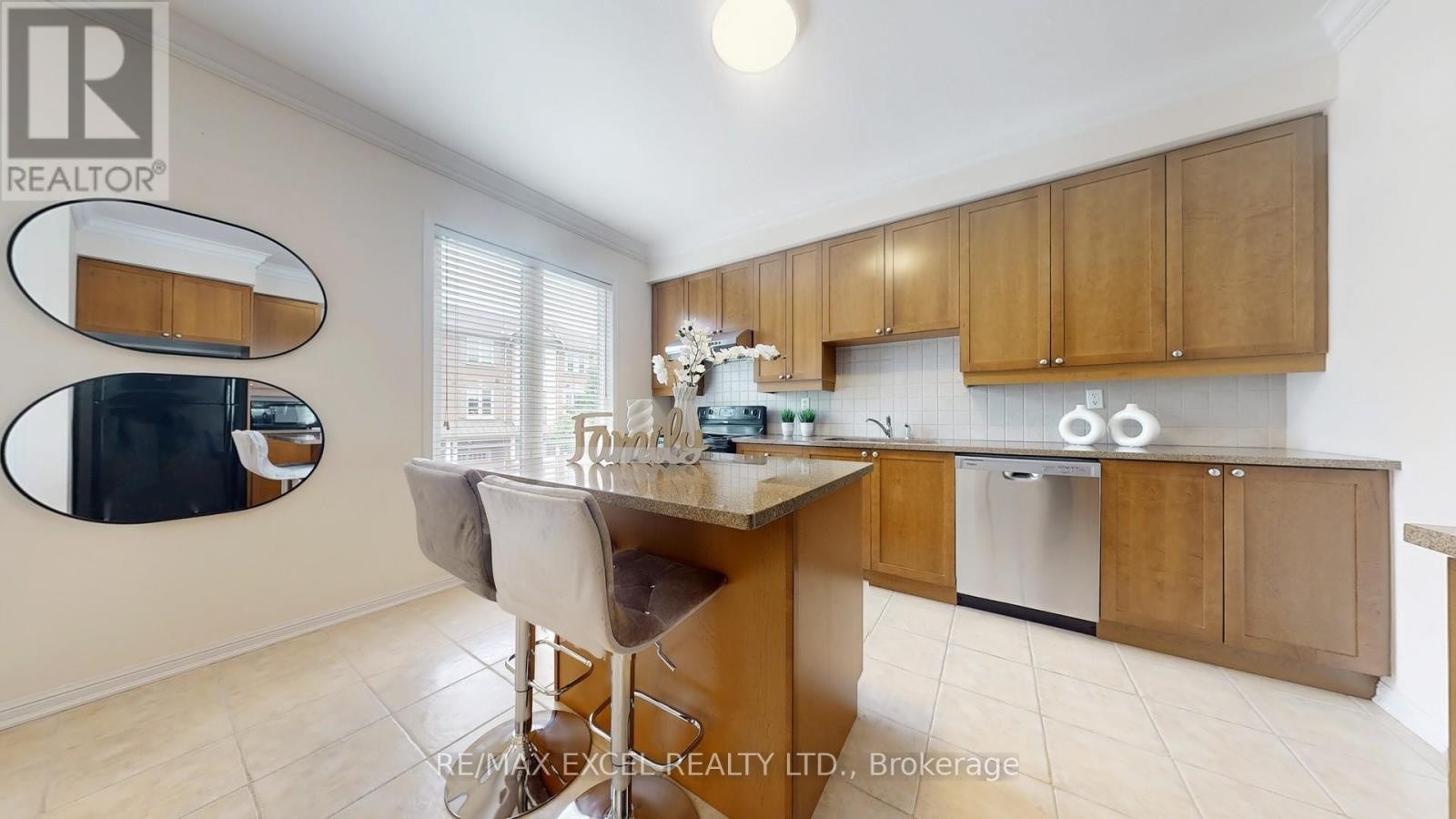 












5 PETHICK STREET

,
Toronto (Clairlea-Birchmount),




Ontario
M1L0C9

