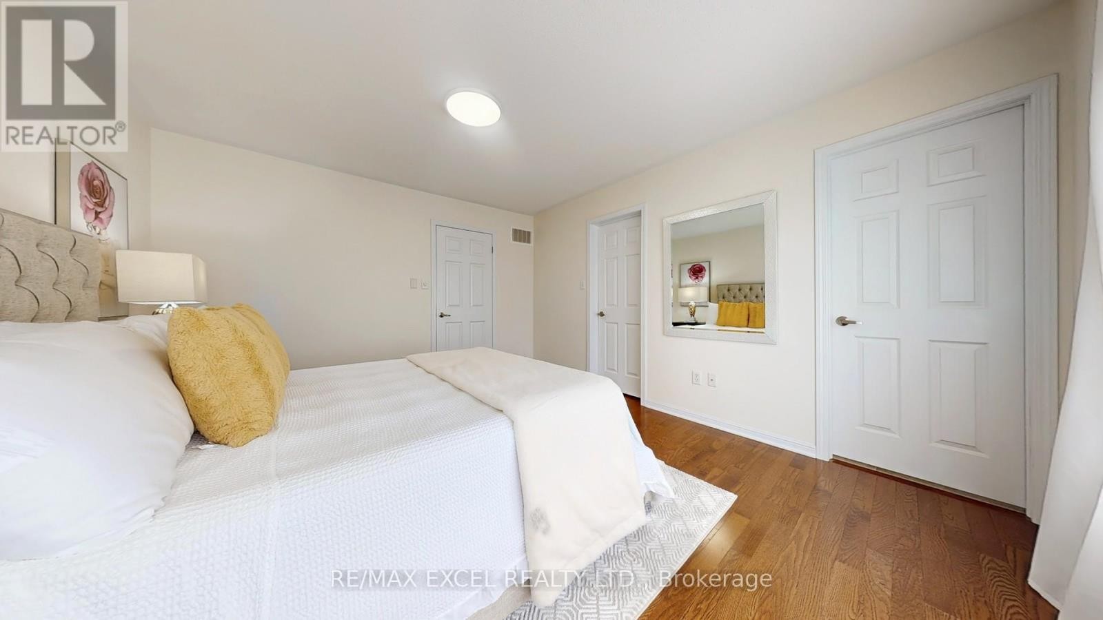 












5 PETHICK STREET

,
Toronto (Clairlea-Birchmount),




Ontario
M1L0C9

