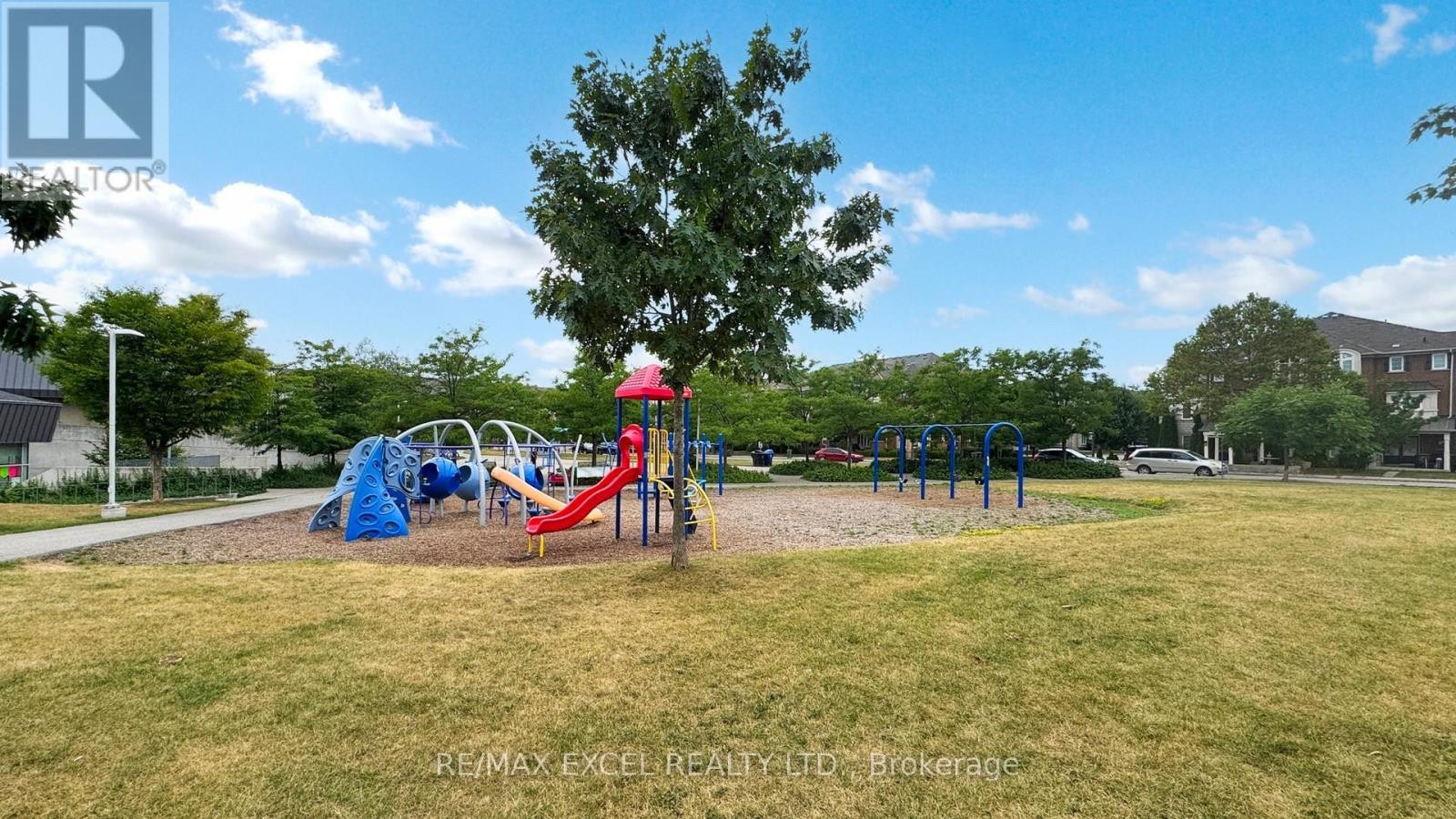 












5 PETHICK STREET

,
Toronto (Clairlea-Birchmount),




Ontario
M1L0C9

