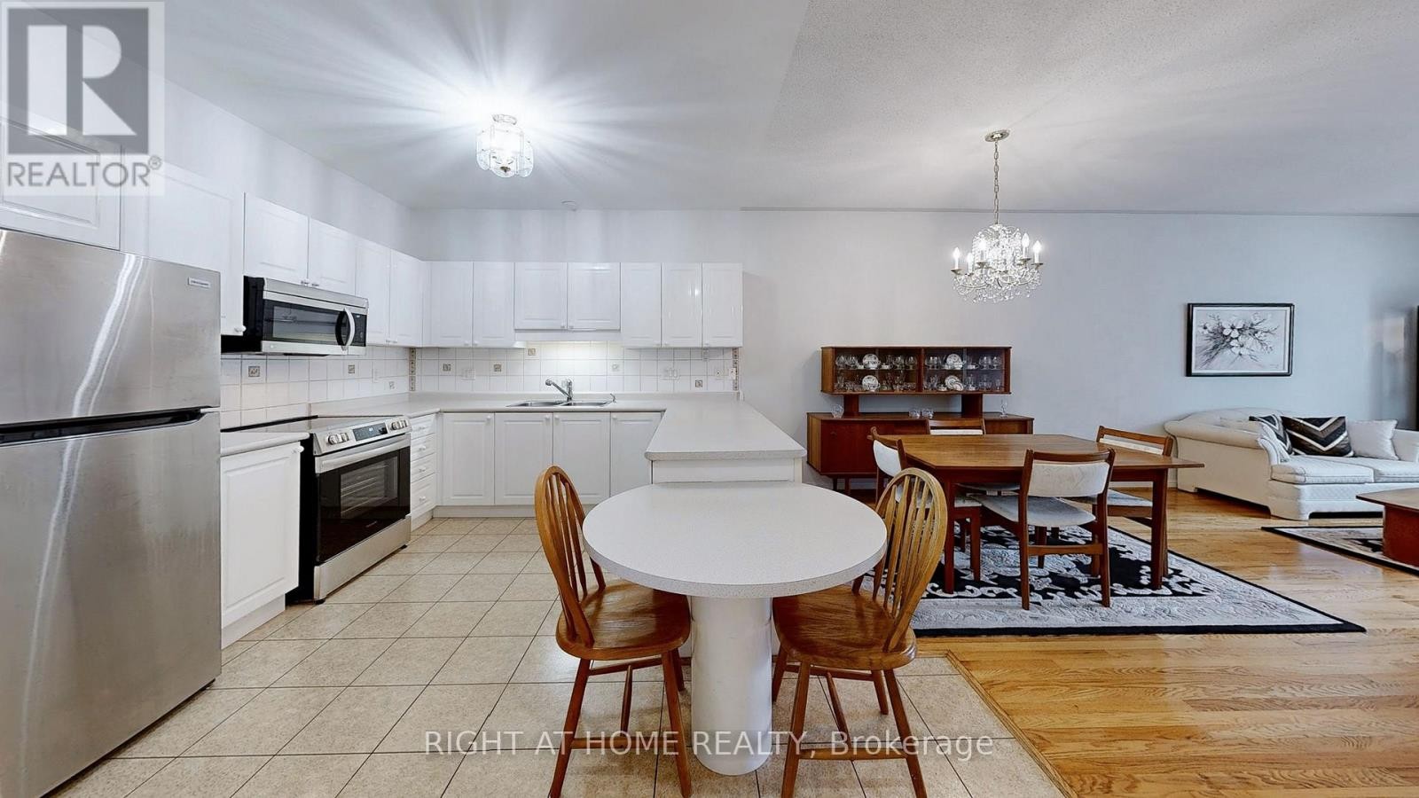 












51 - 1111 WILSON ROAD N

,
Oshawa (Pinecrest),




Ontario
L1G8C2

