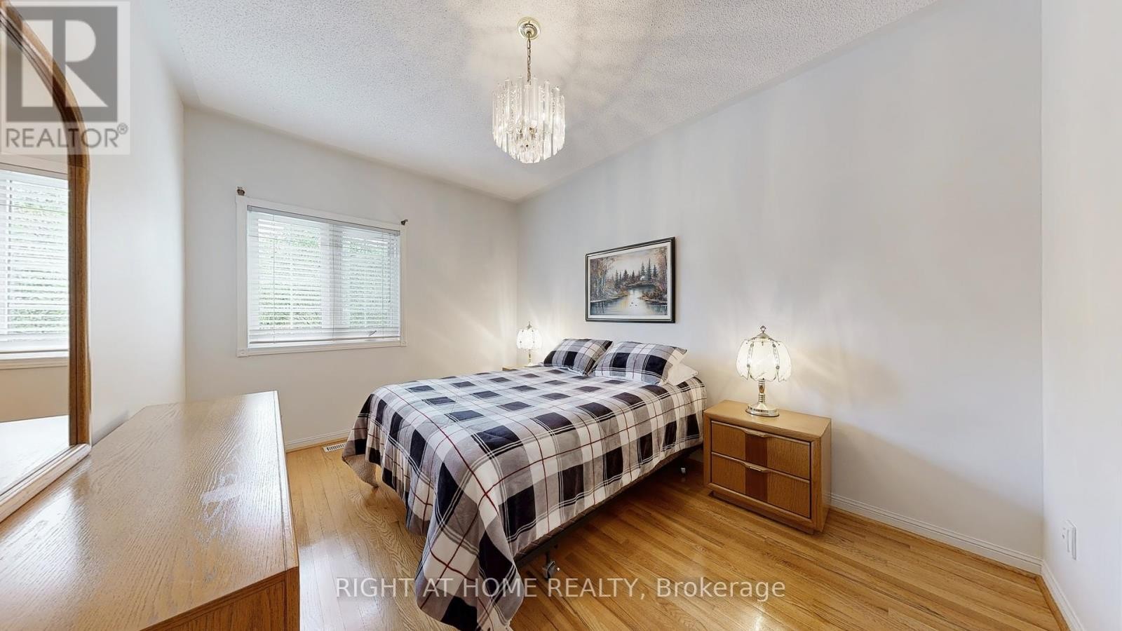 












51 - 1111 WILSON ROAD N

,
Oshawa (Pinecrest),




Ontario
L1G8C2

