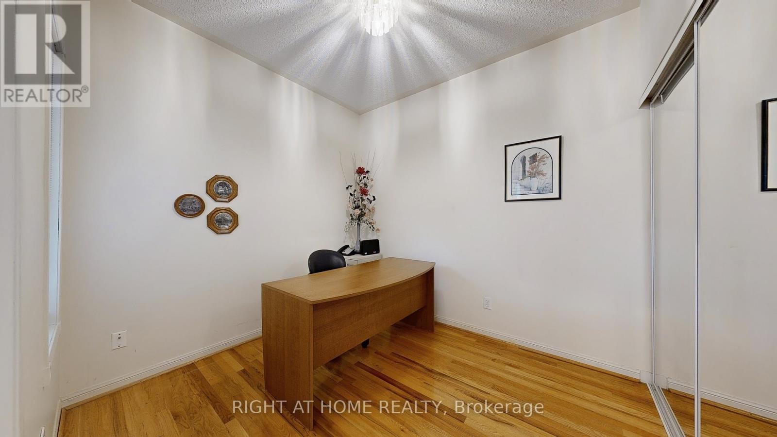 












51 - 1111 WILSON ROAD N

,
Oshawa (Pinecrest),




Ontario
L1G8C2

