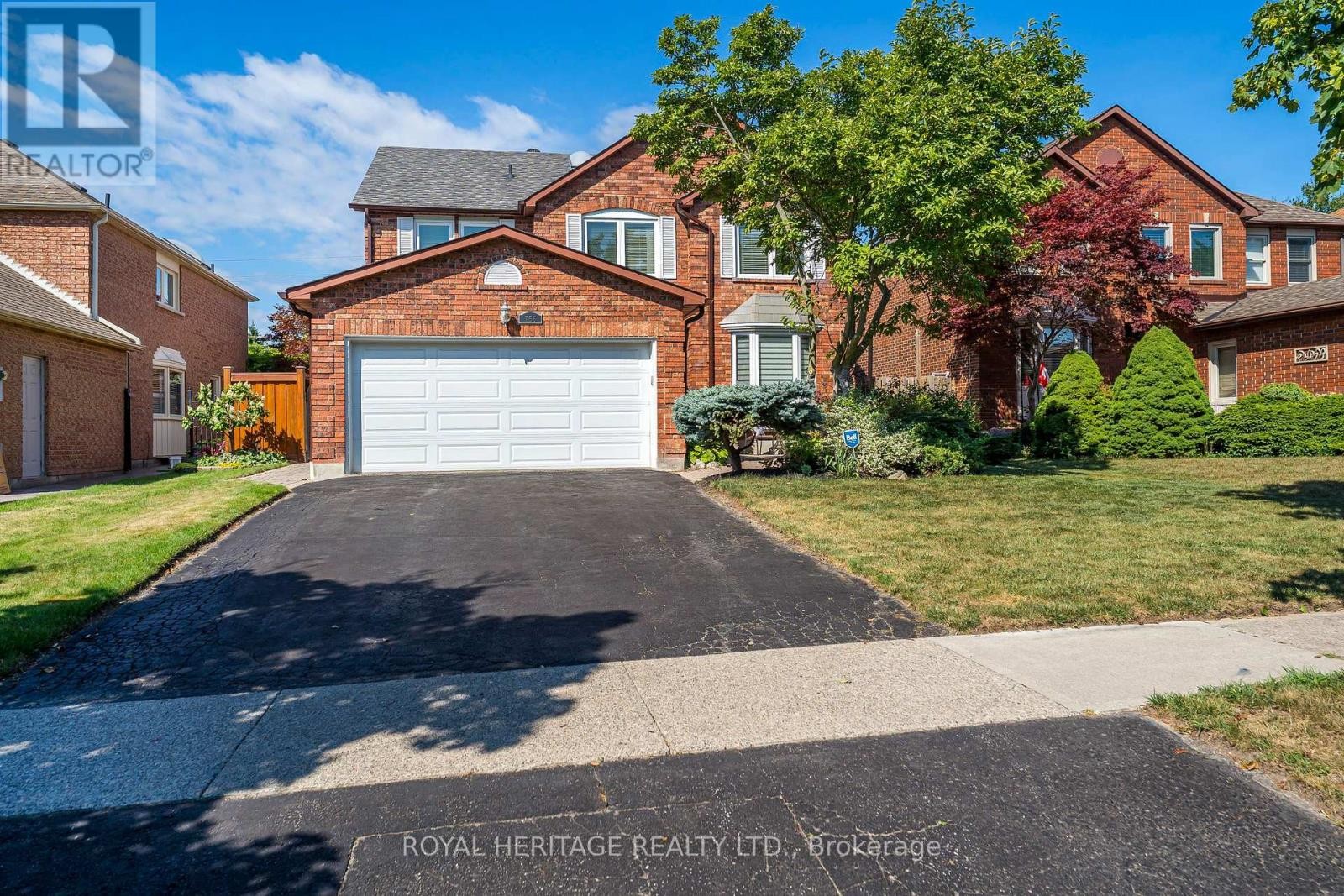 












756 STONEPATH CIRCLE

,
Pickering (Amberlea),




Ontario
L1V3T1

