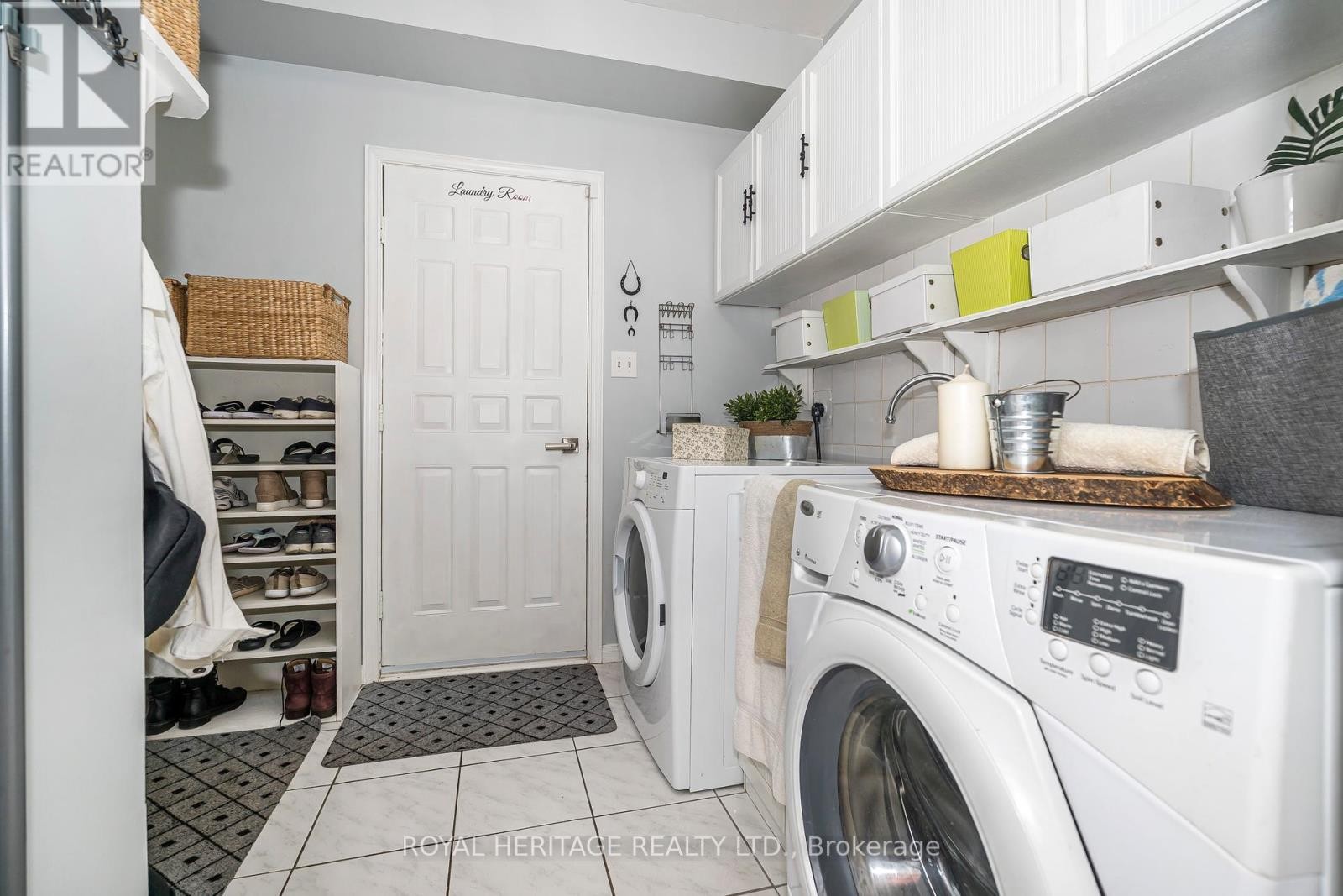












756 STONEPATH CIRCLE

,
Pickering (Amberlea),




Ontario
L1V3T1

