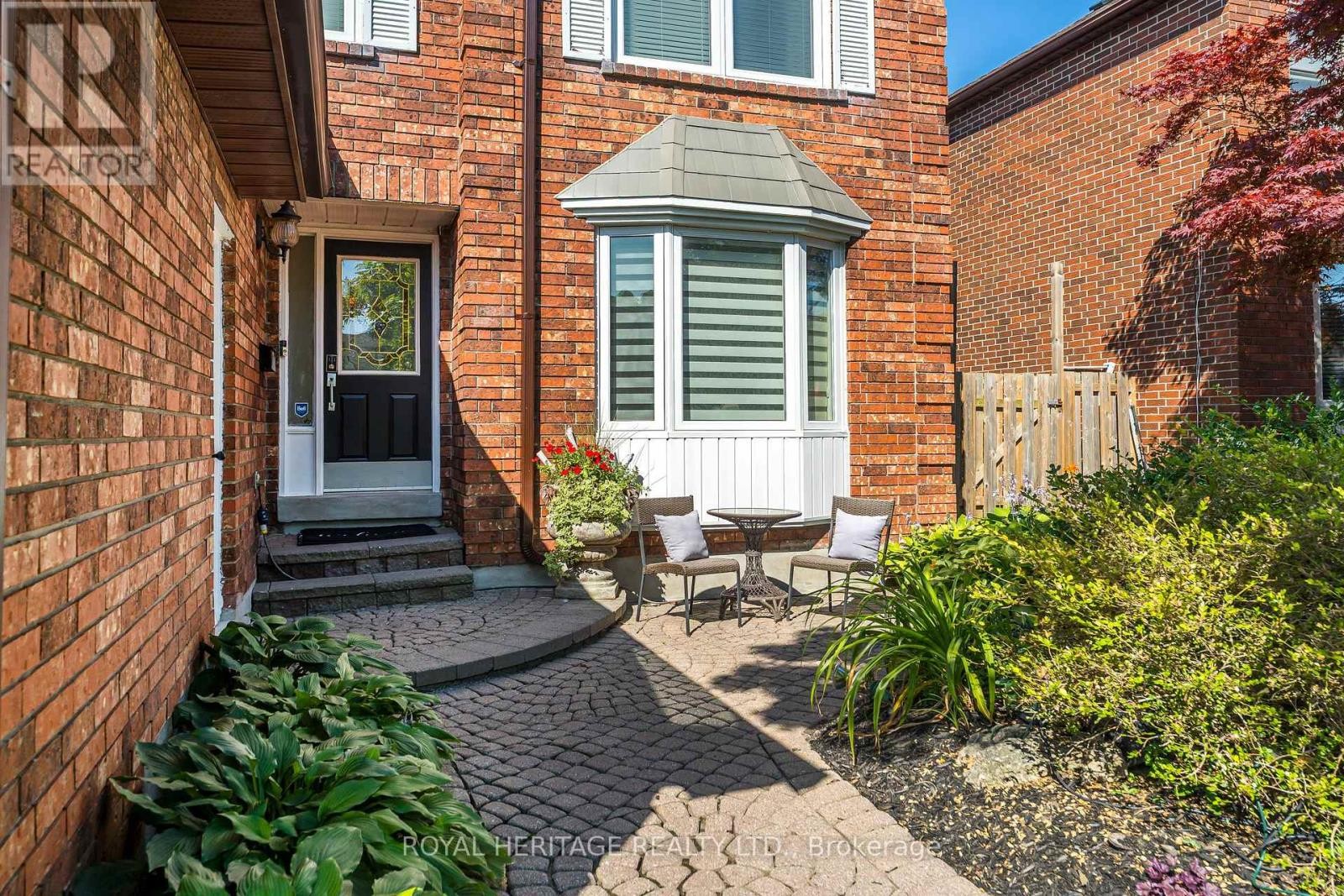 












756 STONEPATH CIRCLE

,
Pickering (Amberlea),




Ontario
L1V3T1

