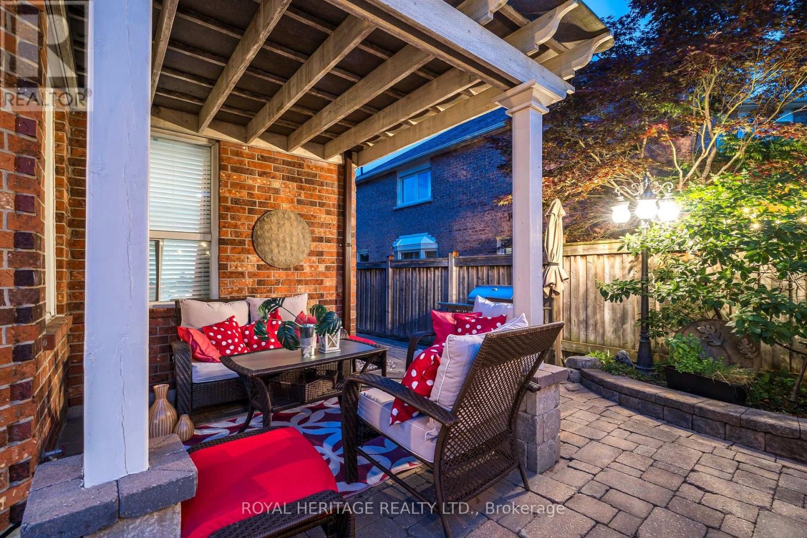 












756 STONEPATH CIRCLE

,
Pickering (Amberlea),




Ontario
L1V3T1

