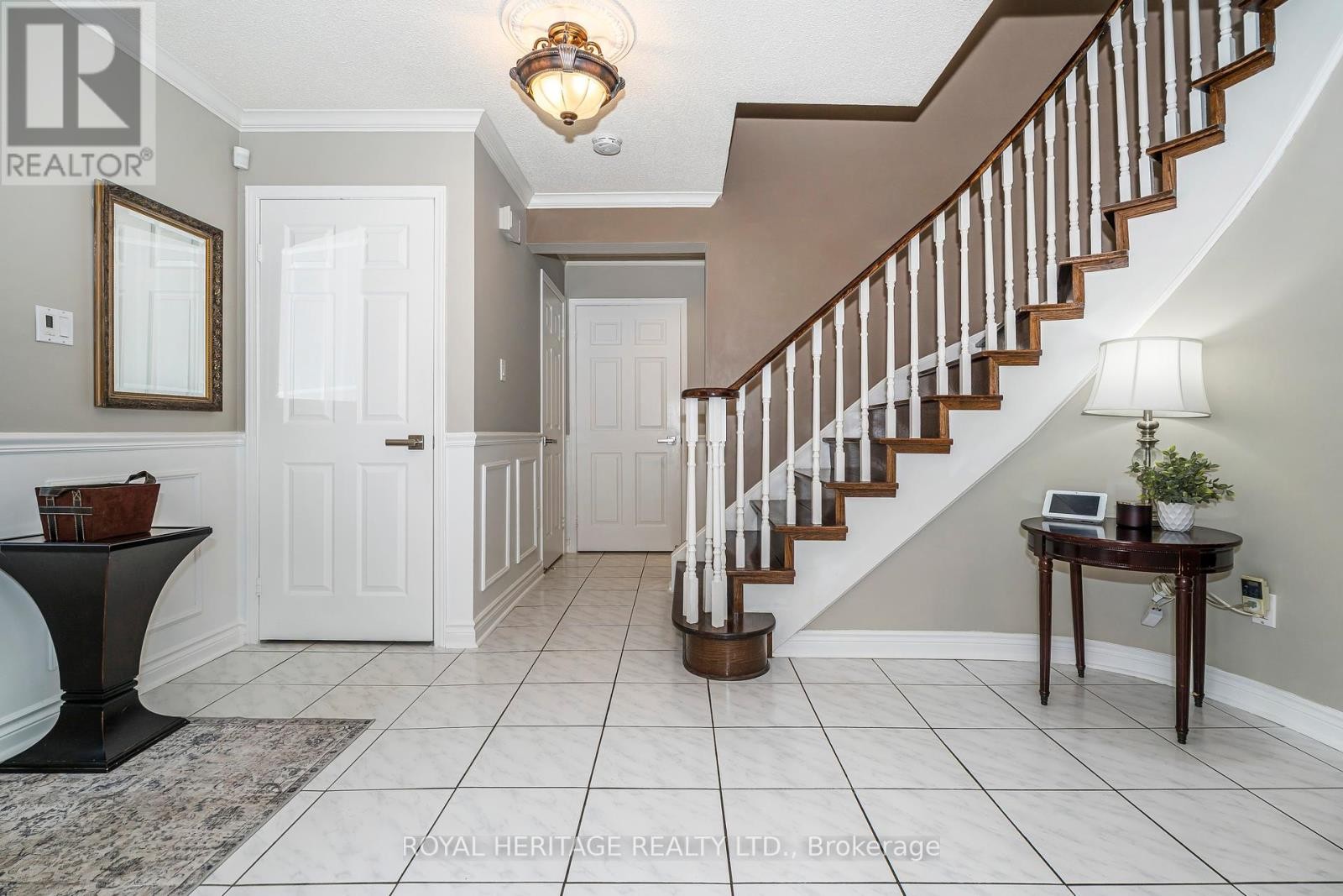 












756 STONEPATH CIRCLE

,
Pickering (Amberlea),




Ontario
L1V3T1


