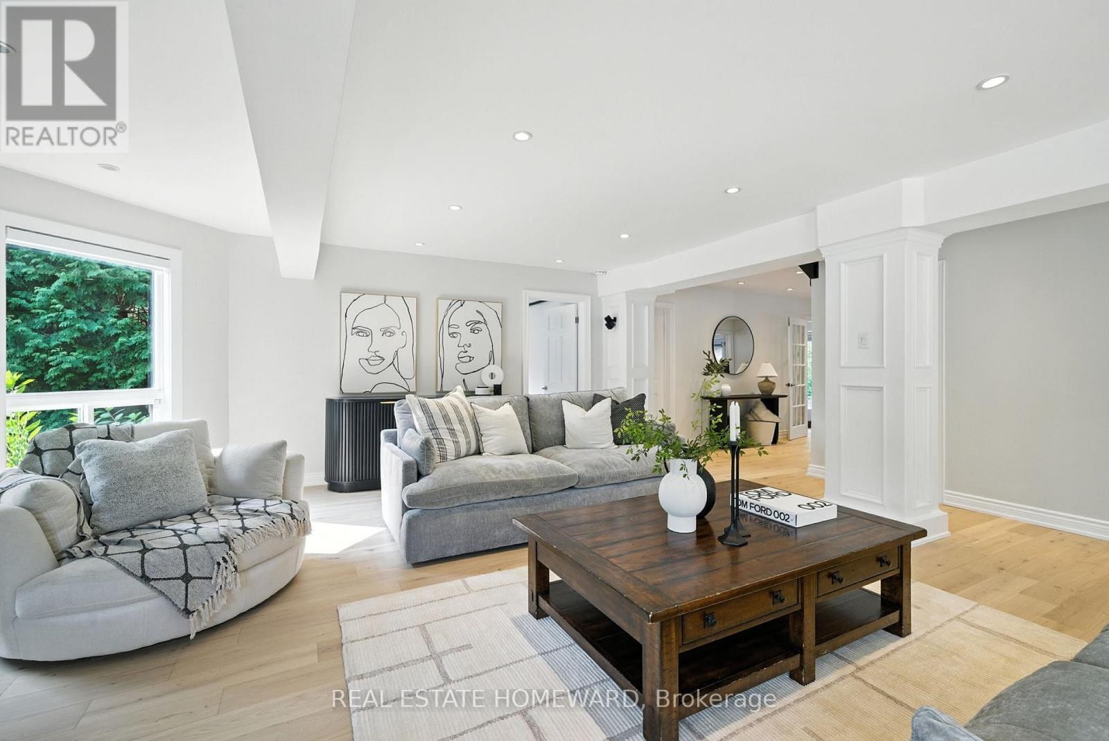 












63 WHITBURN STREET

,
Whitby (Williamsburg),




Ontario
L1R1R4

