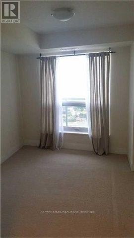 












3516 - 135 VILLAGE GREEN SQUARE

,
Toronto (Agincourt South-Malvern West),




Ontario
M1S0G4


