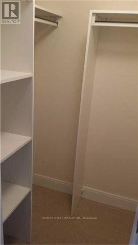 












3516 - 135 VILLAGE GREEN SQUARE

,
Toronto (Agincourt South-Malvern West),




Ontario
M1S0G4

