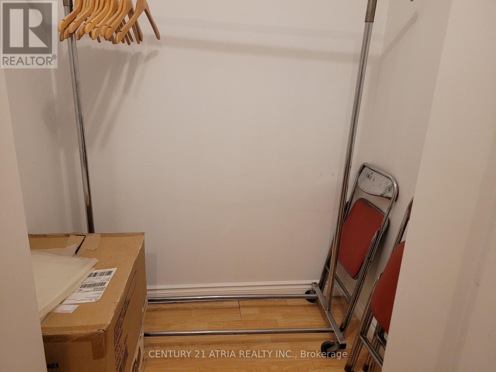 












BSMT - 26 SUNBIRD CRESCENT

,
Toronto (Steeles),




Ontario
M1V2Y2


