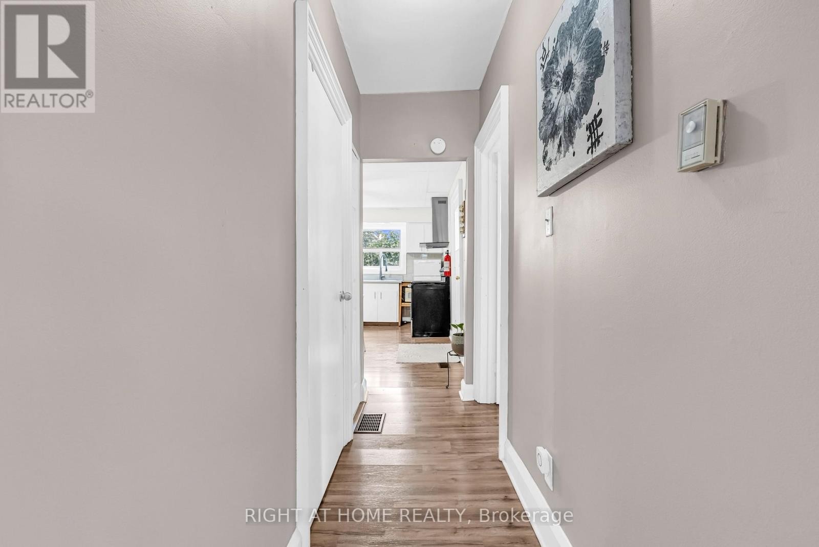 












217 CELINA STREET

,
Oshawa (Central),




Ontario
L1H4N7

