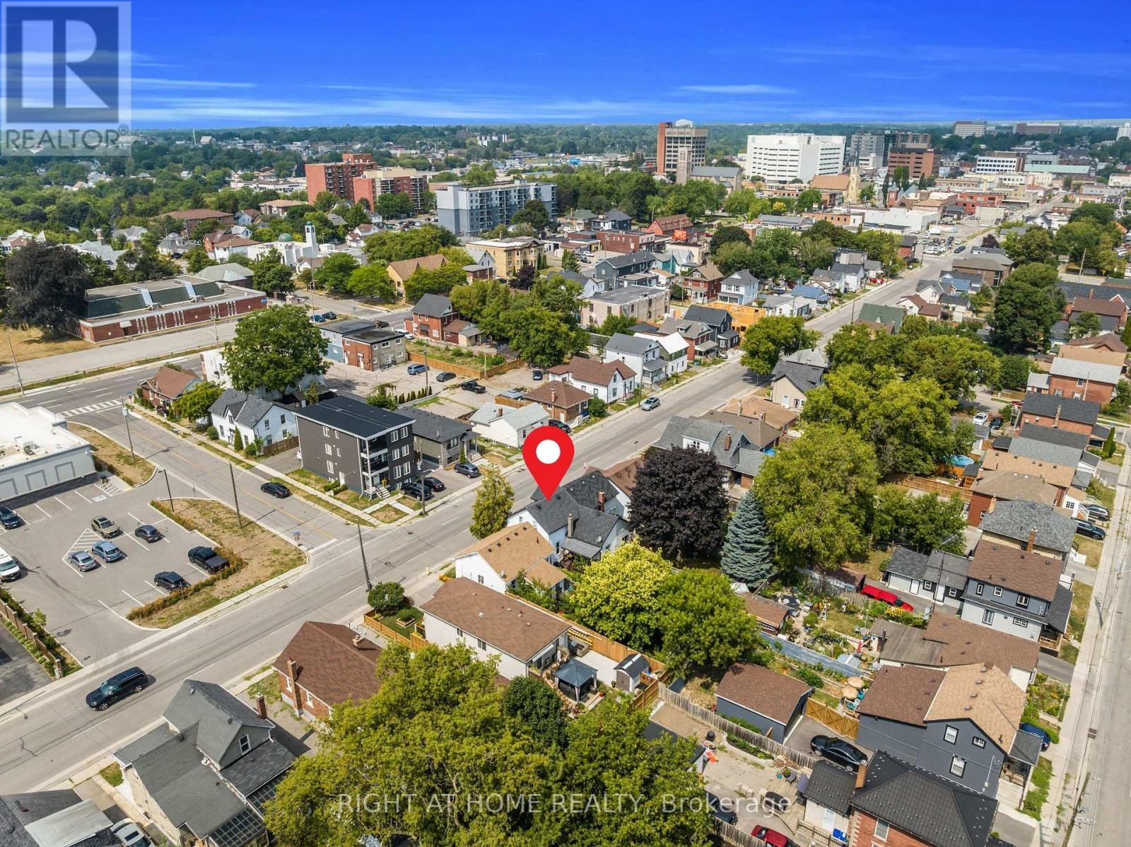 












217 CELINA STREET

,
Oshawa (Central),




Ontario
L1H4N7

