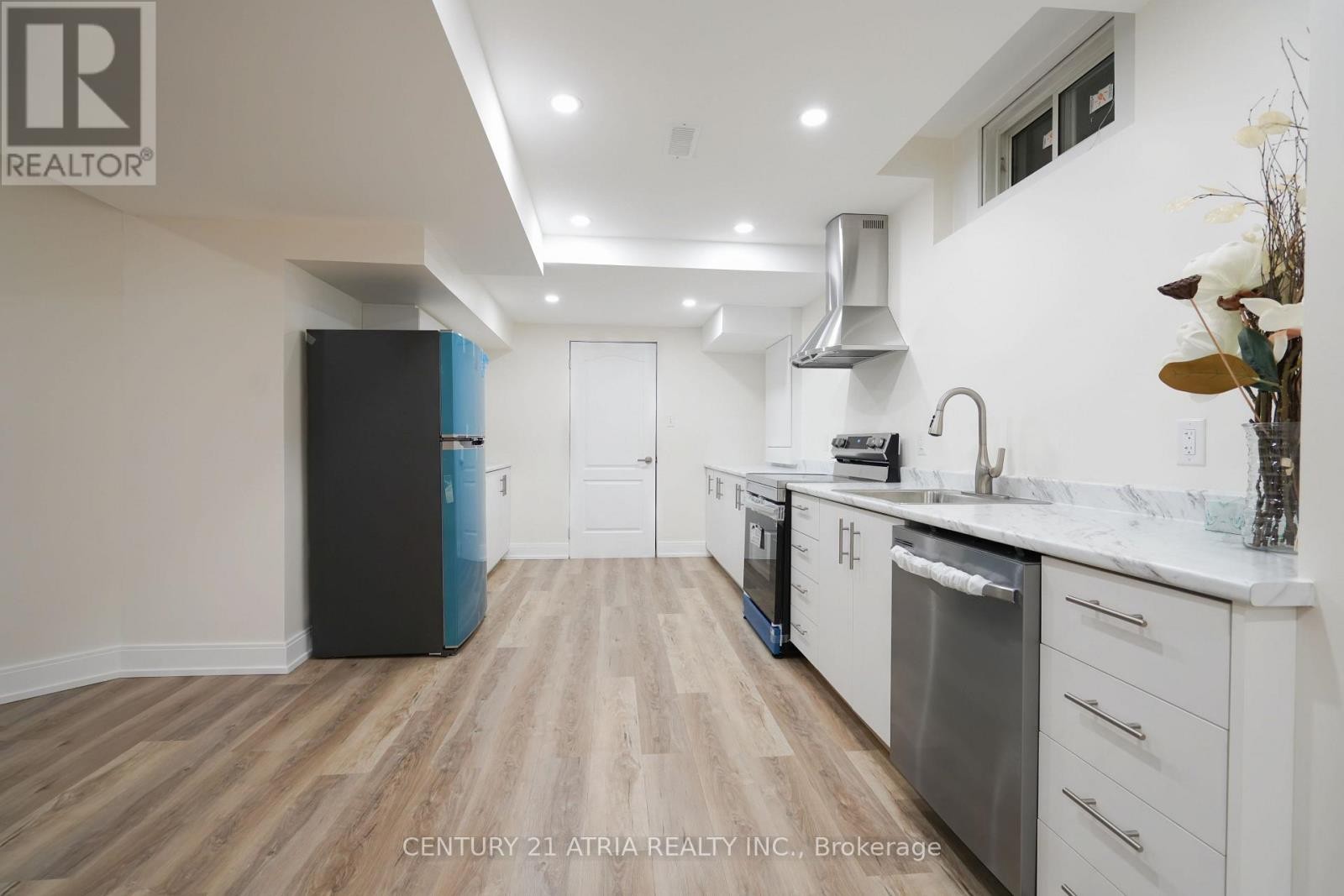 












1991 RIVERTON STREET

,
Oshawa (Taunton),




Ontario
L1K0P4

