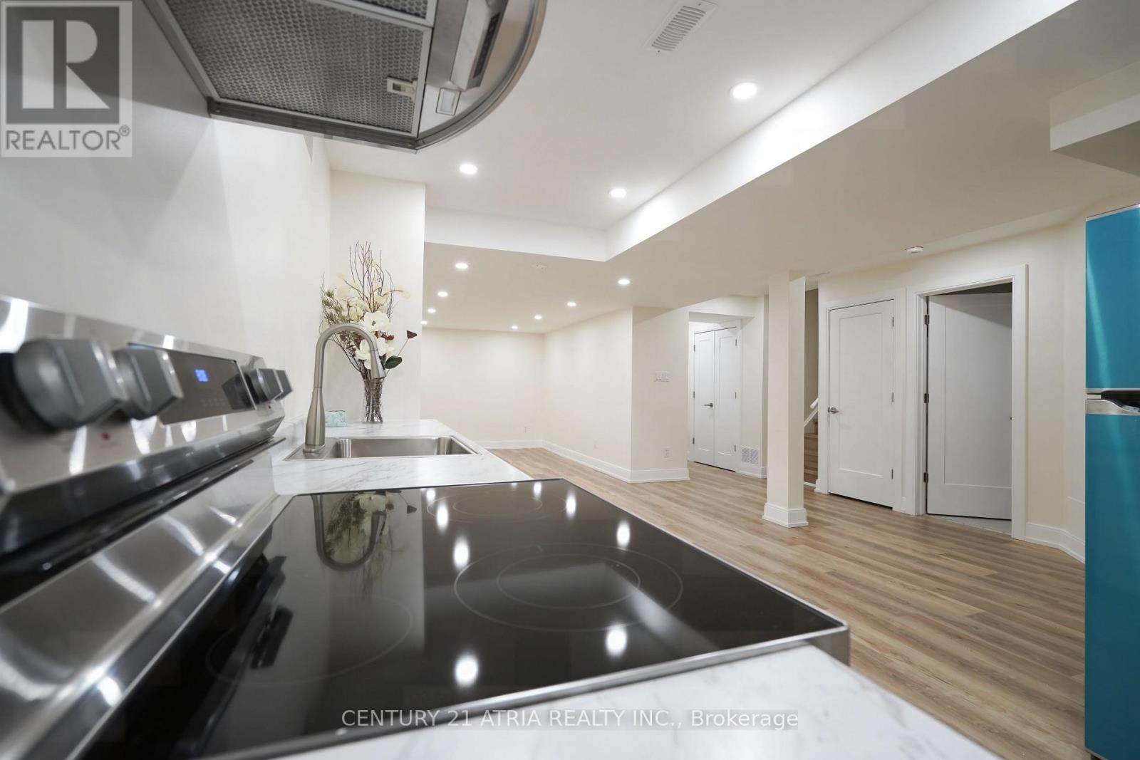 












1991 RIVERTON STREET

,
Oshawa (Taunton),




Ontario
L1K0P4

