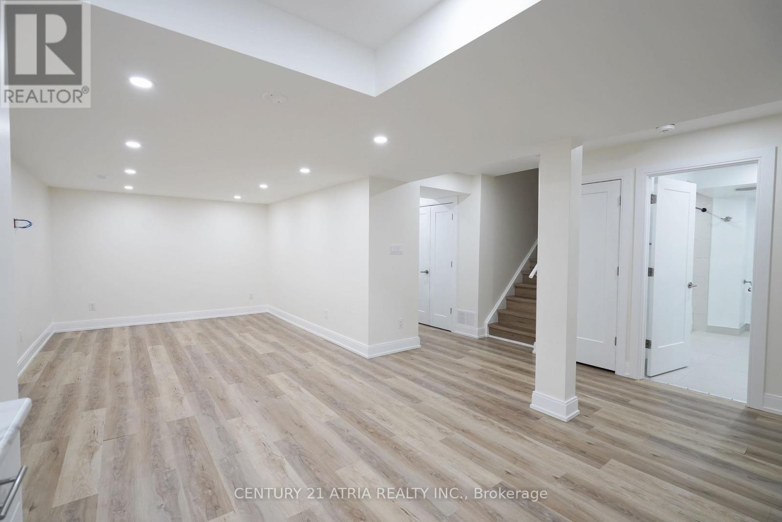 












1991 RIVERTON STREET

,
Oshawa (Taunton),




Ontario
L1K0P4

