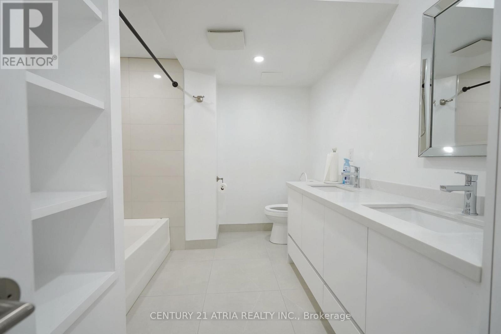 












1991 RIVERTON STREET

,
Oshawa (Taunton),




Ontario
L1K0P4

