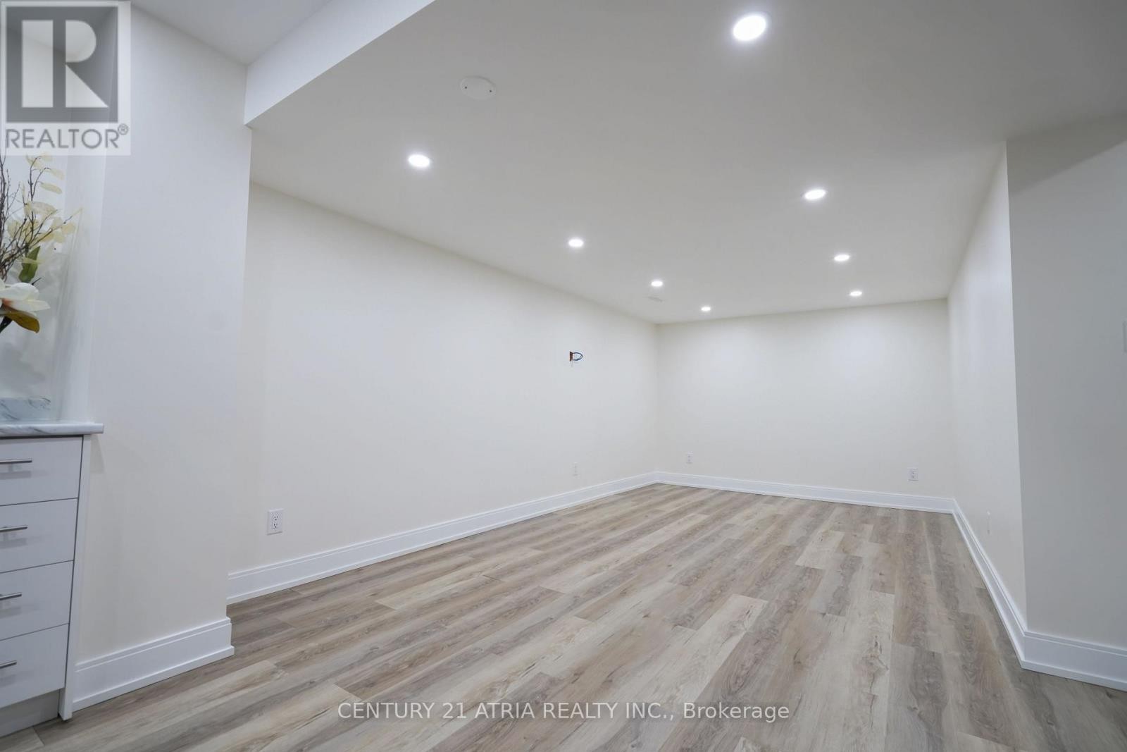 












1991 RIVERTON STREET

,
Oshawa (Taunton),




Ontario
L1K0P4

