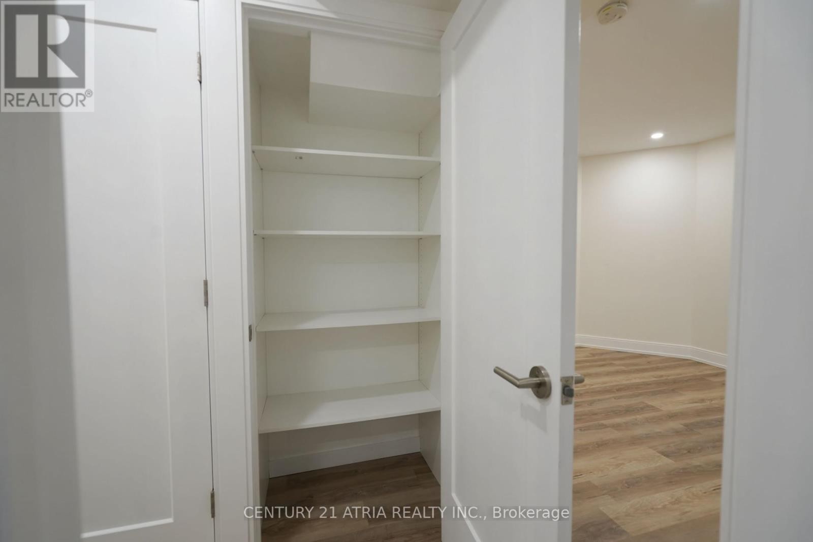 












1991 RIVERTON STREET

,
Oshawa (Taunton),




Ontario
L1K0P4

