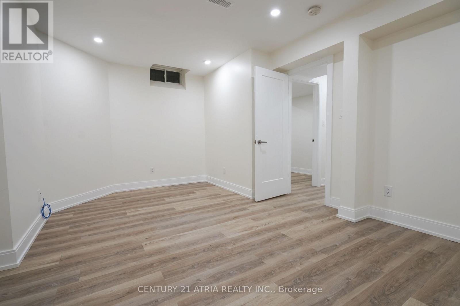 












1991 RIVERTON STREET

,
Oshawa (Taunton),




Ontario
L1K0P4

