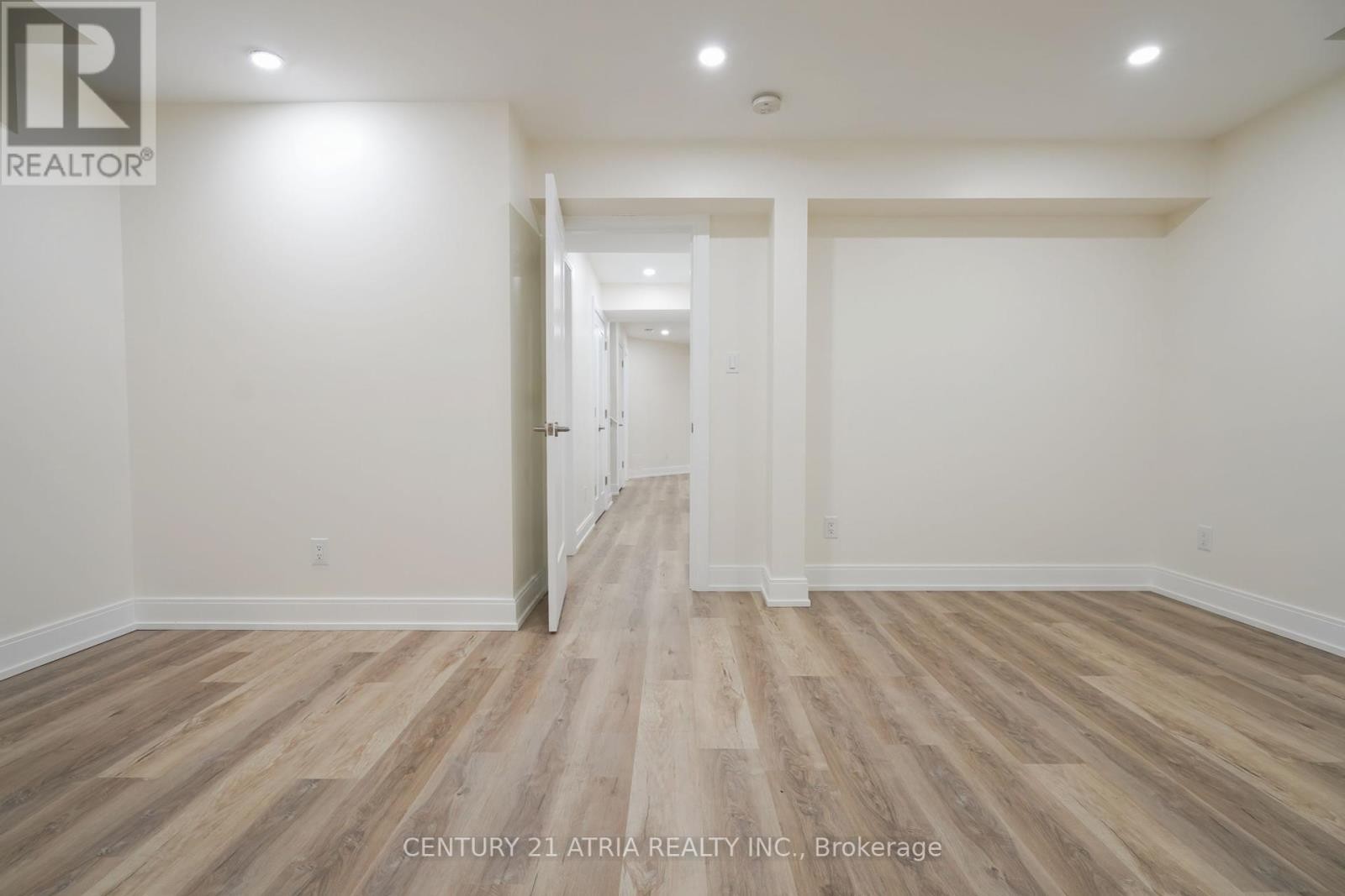 












1991 RIVERTON STREET

,
Oshawa (Taunton),




Ontario
L1K0P4

