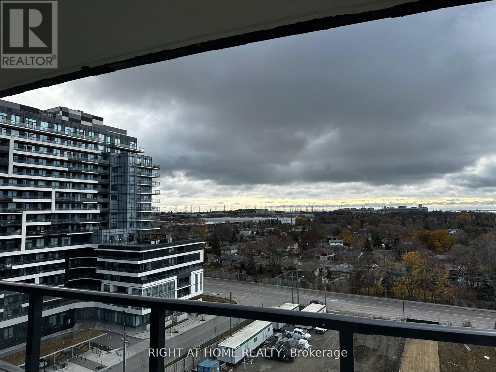 












902 - 1435 CELEBRATION DRIVE

,
Pickering (Bay Ridges),




Ontario
L1W1L8

