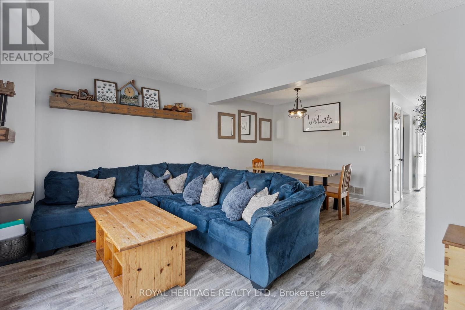 












1471 CONNERY CRESCENT

,
Oshawa (Lakeview),




Ontario
L1J8E5

