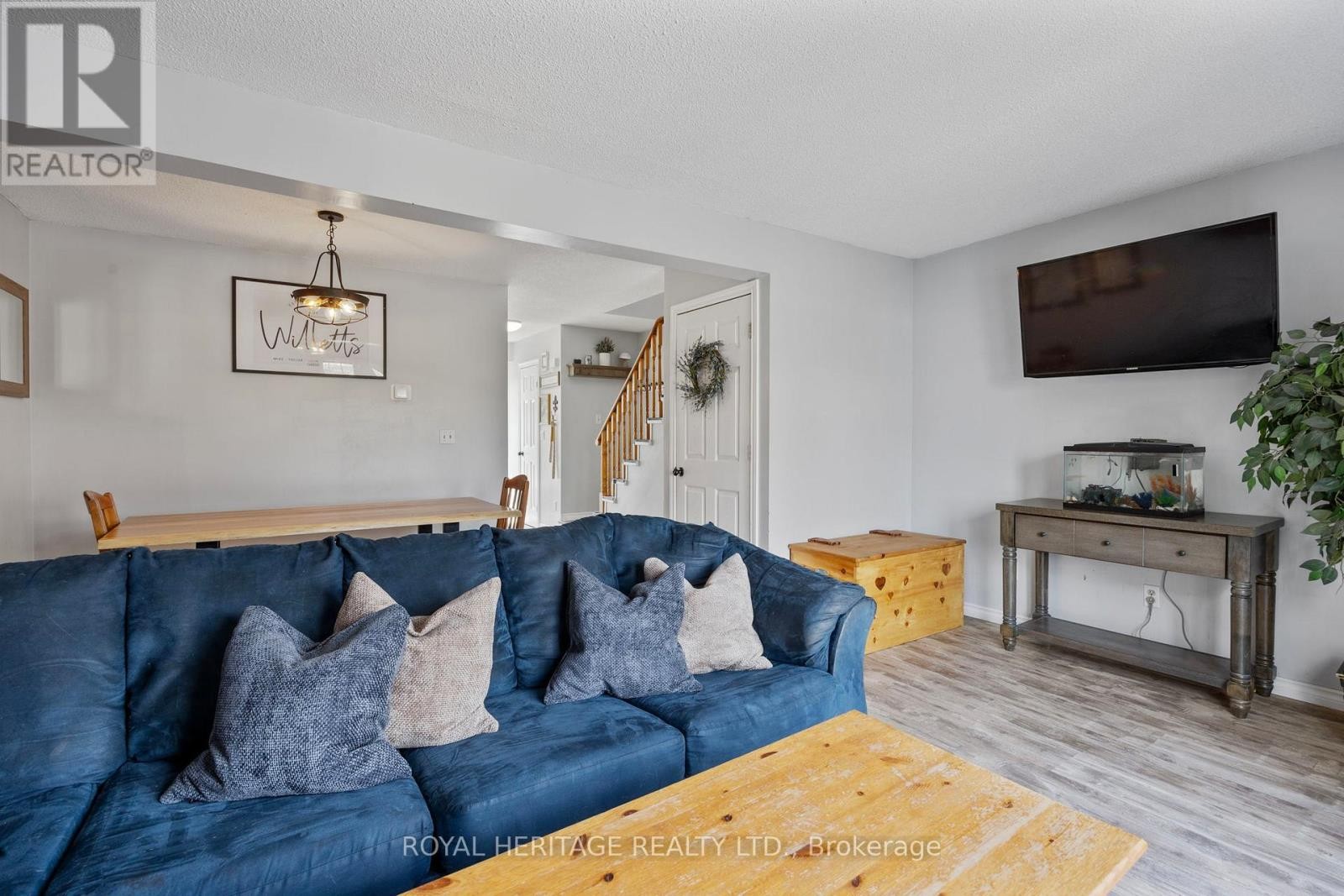 












1471 CONNERY CRESCENT

,
Oshawa (Lakeview),




Ontario
L1J8E5

