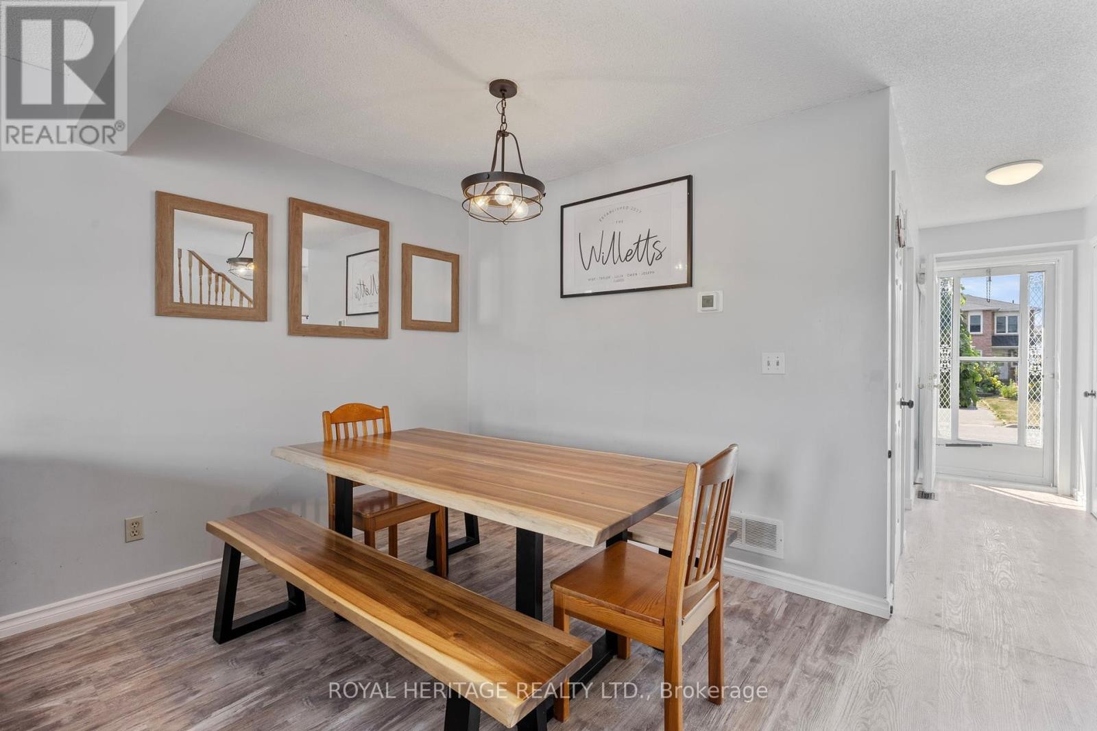 












1471 CONNERY CRESCENT

,
Oshawa (Lakeview),




Ontario
L1J8E5

