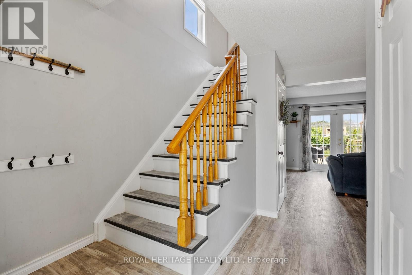 












1471 CONNERY CRESCENT

,
Oshawa (Lakeview),




Ontario
L1J8E5

