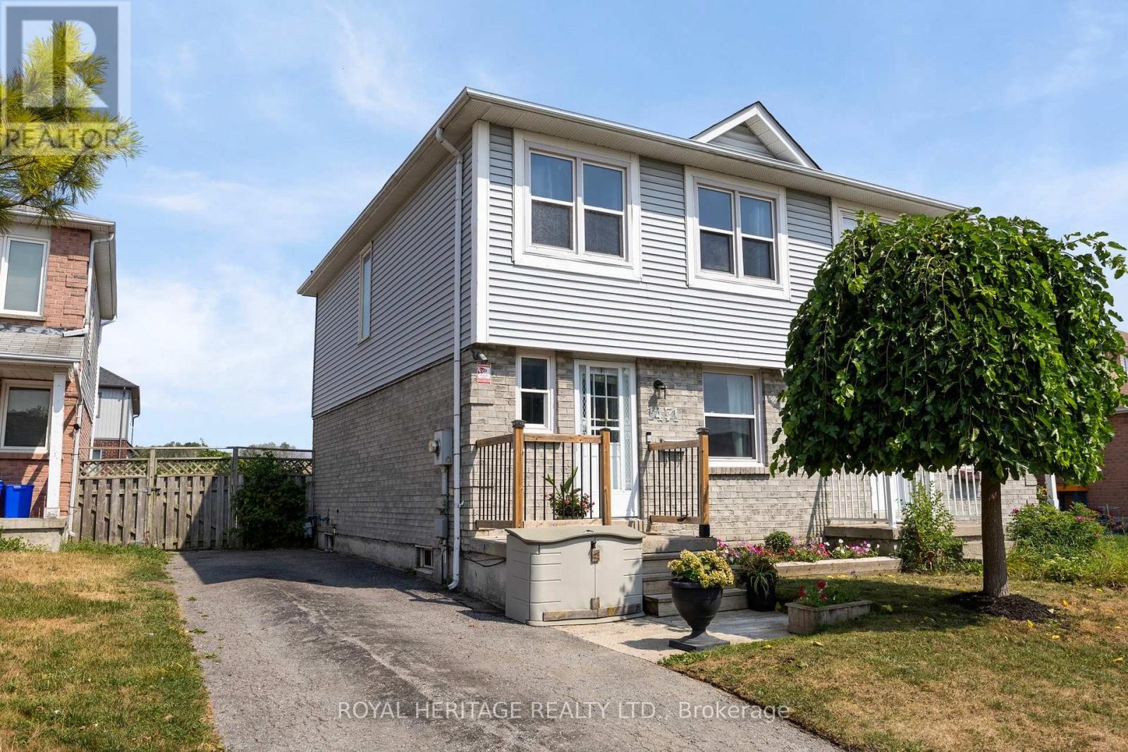 












1471 CONNERY CRESCENT

,
Oshawa (Lakeview),




Ontario
L1J8E5

