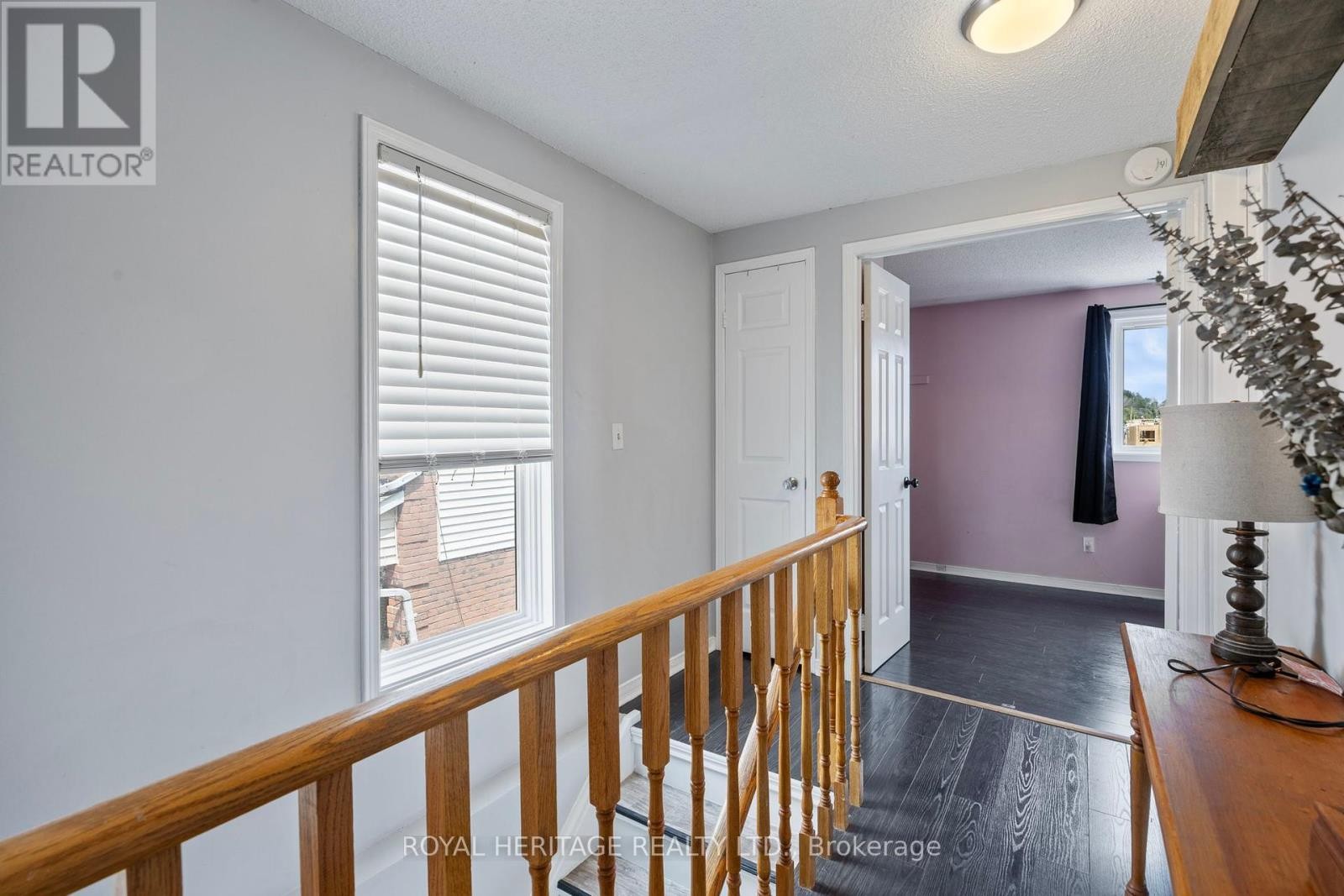 












1471 CONNERY CRESCENT

,
Oshawa (Lakeview),




Ontario
L1J8E5

