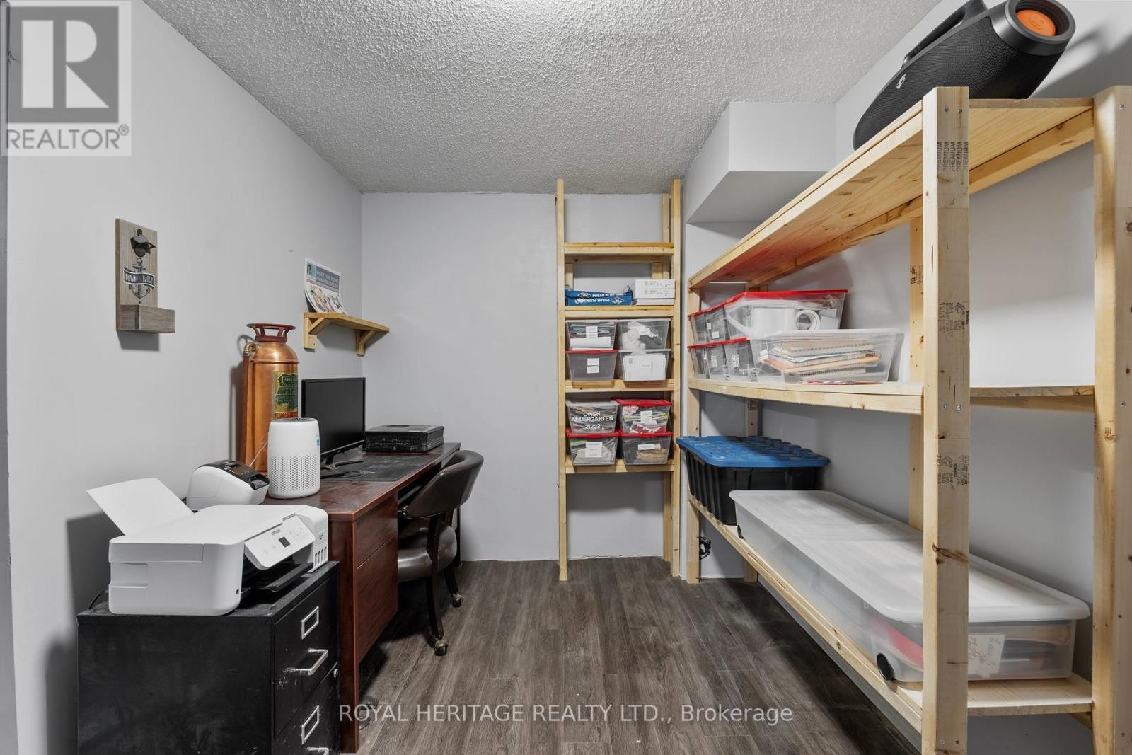 












1471 CONNERY CRESCENT

,
Oshawa (Lakeview),




Ontario
L1J8E5

