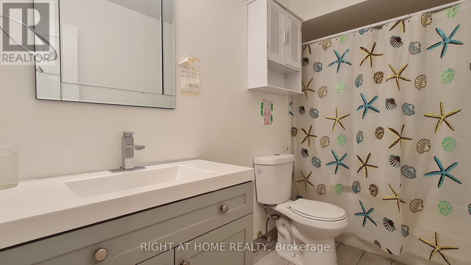 












RM C - 55 LITTLELEAF DRIVE

,
Toronto (Malvern),




Ontario
M1B1Y7

