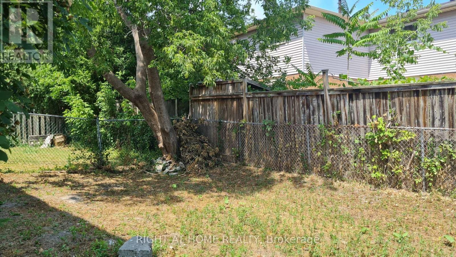 












RM C - 55 LITTLELEAF DRIVE

,
Toronto (Malvern),




Ontario
M1B1Y7

