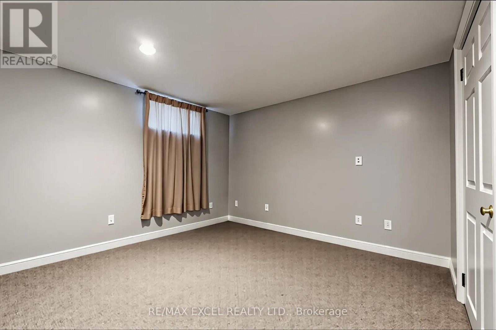 












340 BRUCE STREET

,
Oshawa (Central),




Ontario
L1H1R7

