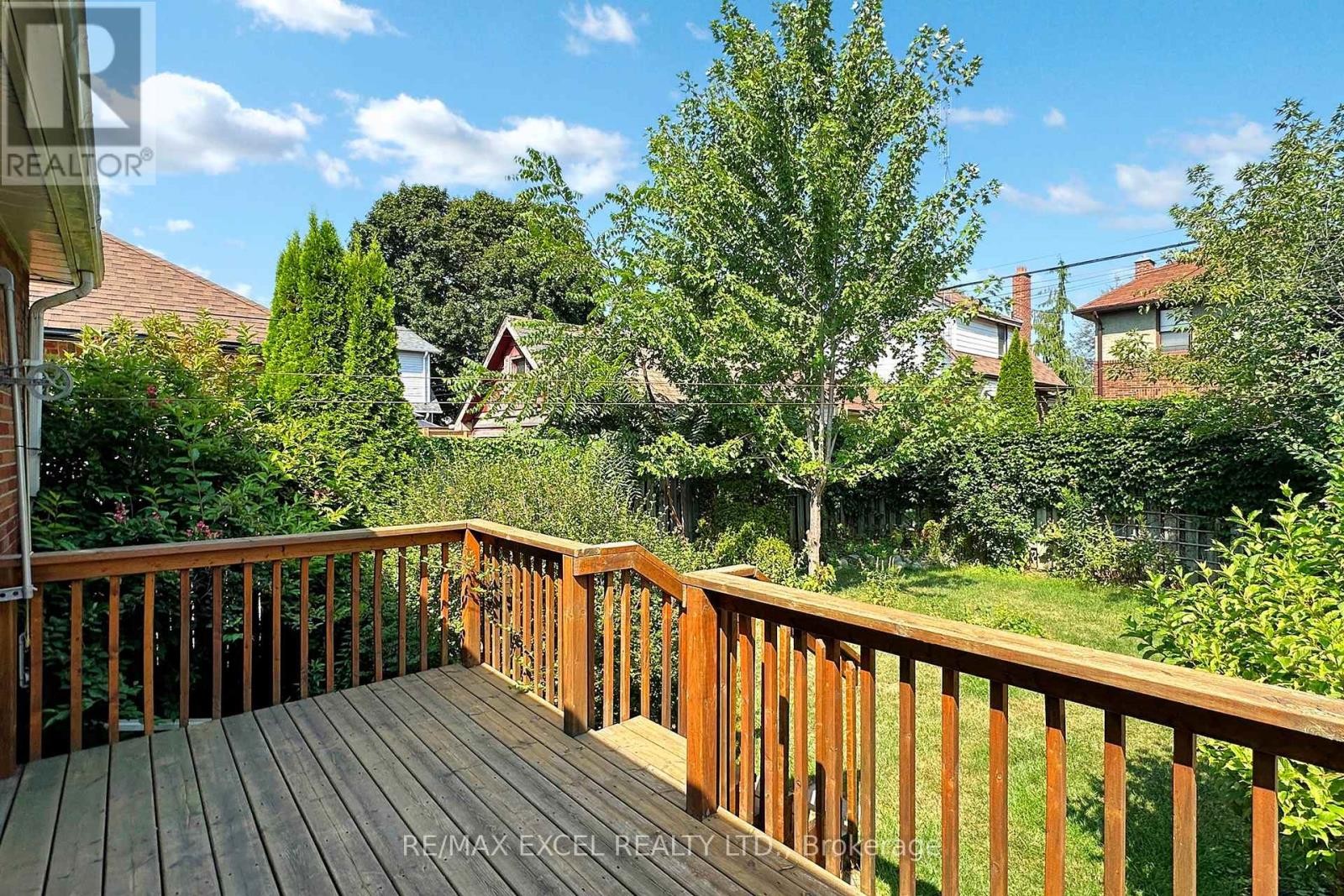 












340 BRUCE STREET

,
Oshawa (Central),




Ontario
L1H1R7

