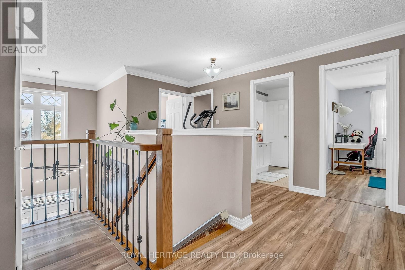 












846 HANMORE COURT

,
Oshawa (Pinecrest),




Ontario
L1K0C5

