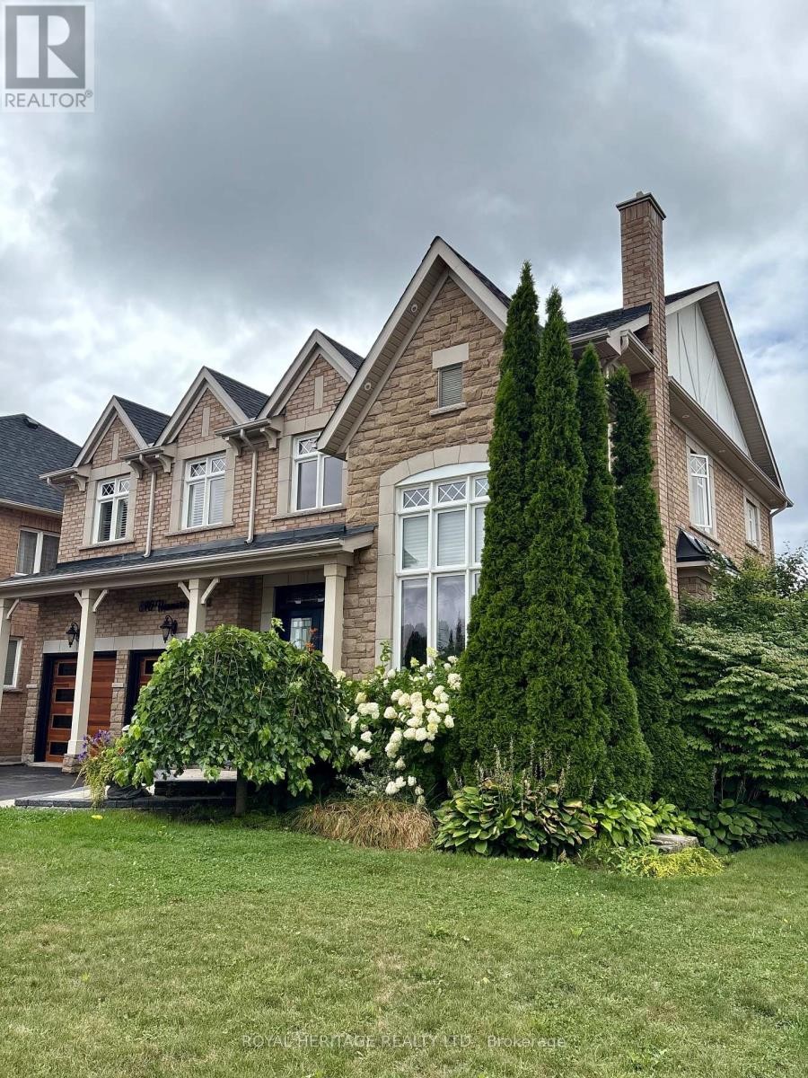












846 HANMORE COURT

,
Oshawa (Pinecrest),




Ontario
L1K0C5

