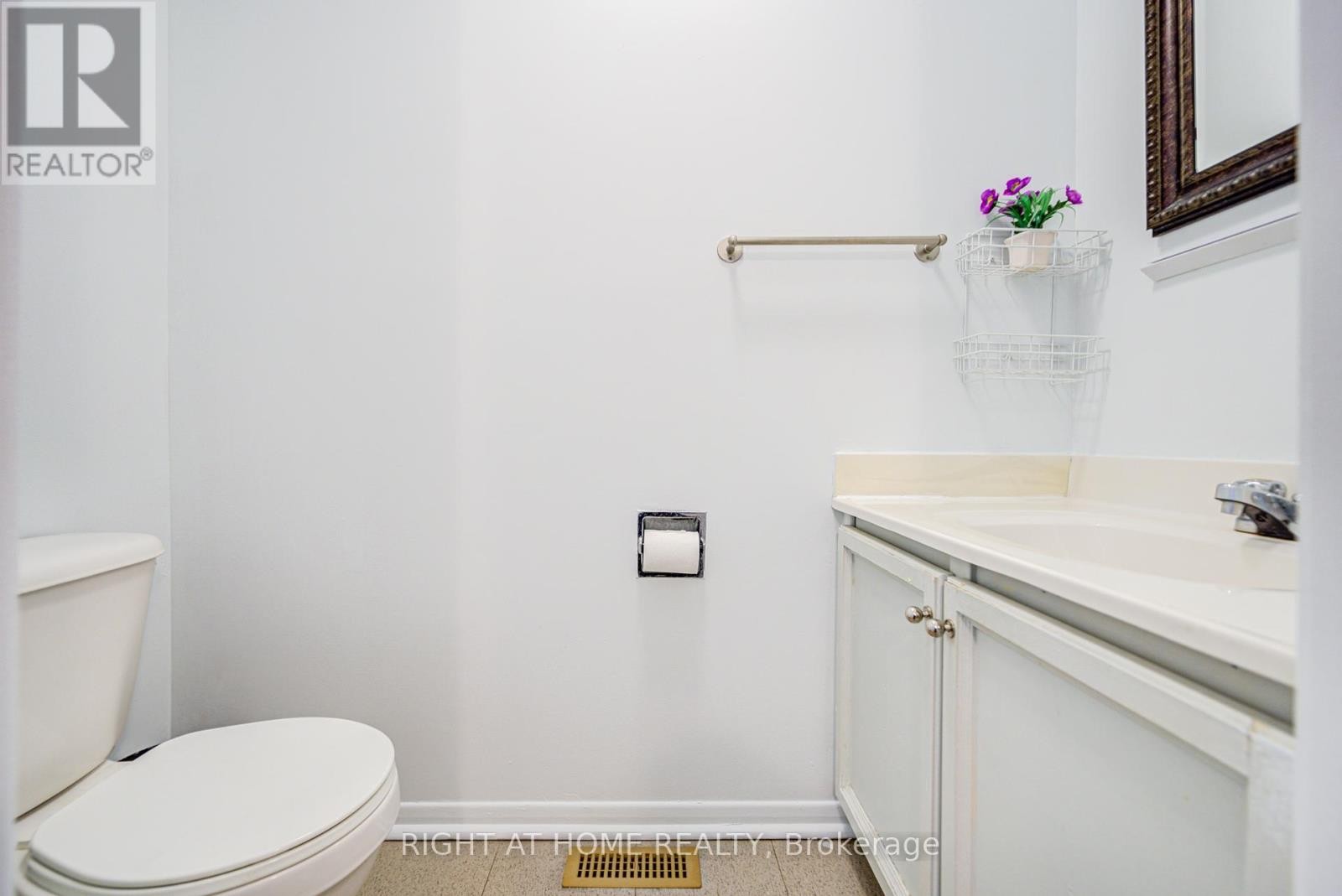 












44 - 55 BRIMWOOD BOULEVARD

,
Toronto (Agincourt North),




Ontario
M1V1E4

