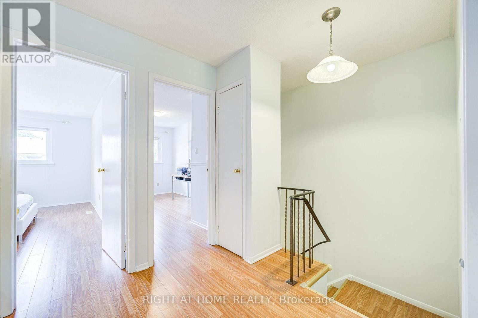 












44 - 55 BRIMWOOD BOULEVARD

,
Toronto (Agincourt North),




Ontario
M1V1E4

