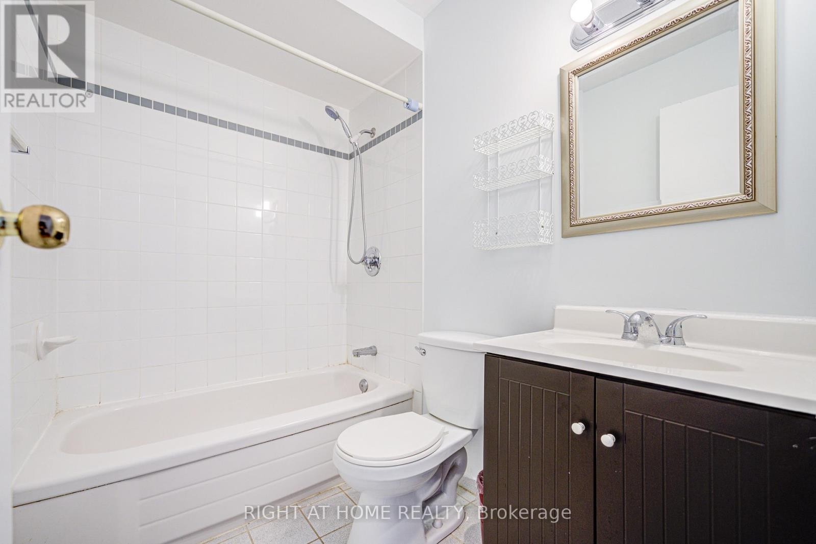 












44 - 55 BRIMWOOD BOULEVARD

,
Toronto (Agincourt North),




Ontario
M1V1E4

