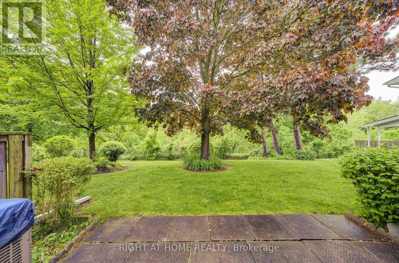 












44 - 55 BRIMWOOD BOULEVARD

,
Toronto (Agincourt North),




Ontario
M1V1E4

