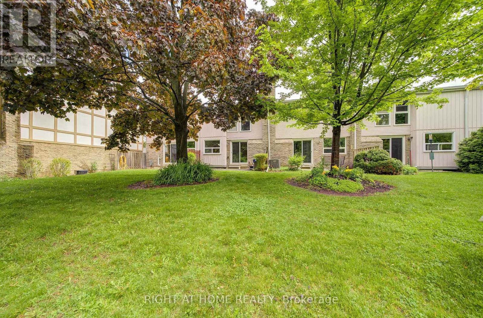 












44 - 55 BRIMWOOD BOULEVARD

,
Toronto (Agincourt North),




Ontario
M1V1E4

