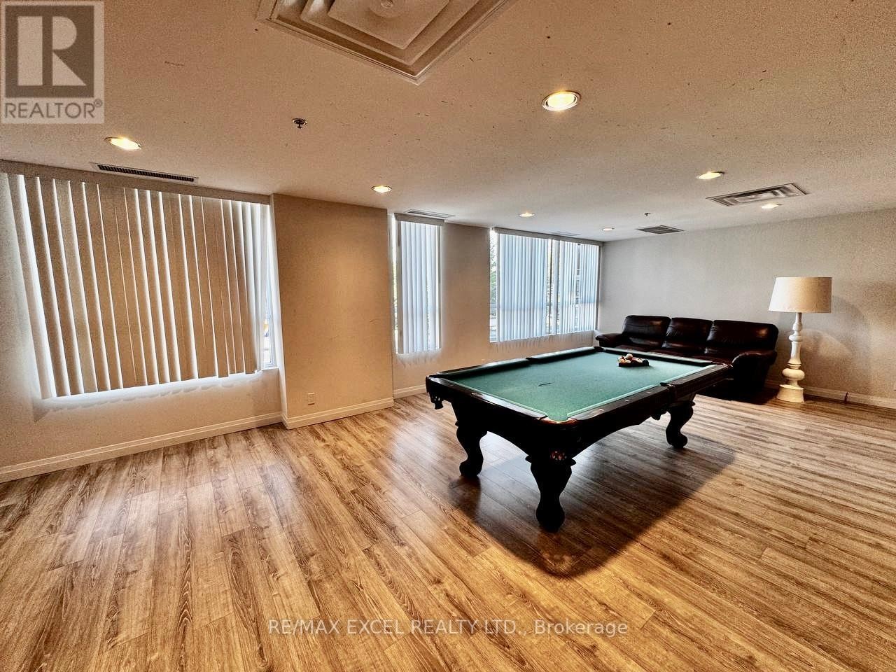












610 - 22 EAST HAVEN DRIVE

,
Toronto (Birchcliffe-Cliffside),




Ontario
M1N1M2

